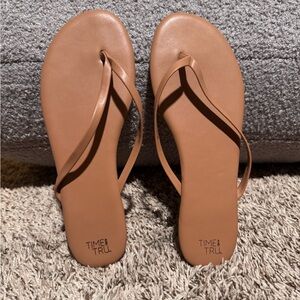 Time and Tru Women's Brown Flip-Flop Sandals